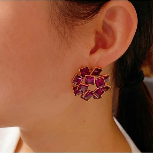 Jewelry - Ruby Red Crystal Cluster Earrings Gold Tone Statement New Elegant